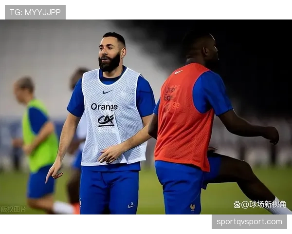 本泽马与凯恩的进攻组织能力及前场枢纽作用对比分析